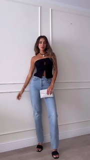 Luana Barrón feet photo thumbnail