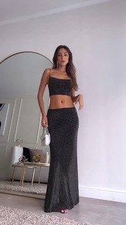 Luana Barrón feet photo thumbnail