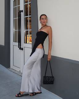 Luana Barrón feet photo thumbnail