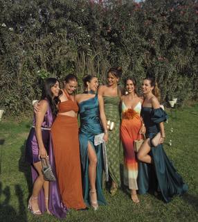 Luana Barrón feet photo thumbnail