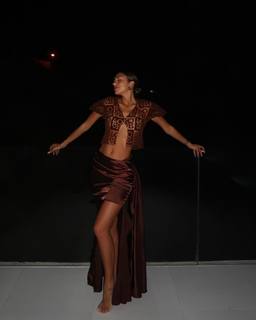 Luana Barrón feet photo thumbnail