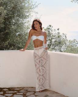 Luana Barrón feet photo thumbnail