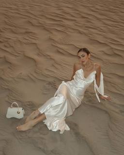 Luana Barrón feet photo thumbnail