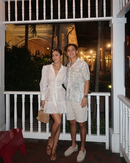 Luana Barrón feet photo thumbnail