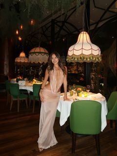 Luana Barrón feet photo thumbnail