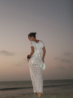 Luana Barrón feet photo thumbnail