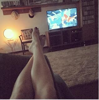 Luana Piovani feet photo thumbnail