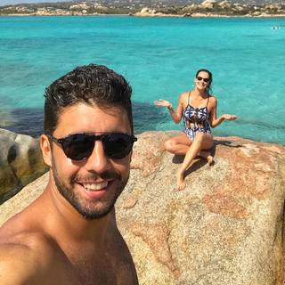 Luana Piovani feet photo thumbnail