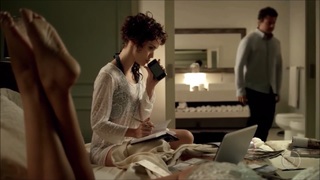 Luana Piovani feet photo thumbnail