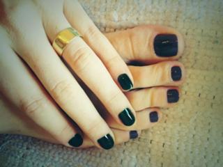 Luana Piovani feet photo thumbnail