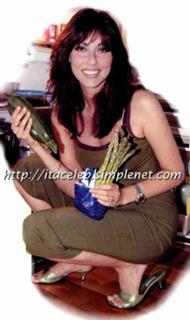 Luana Ravegnini feet photo 1
