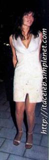 Luana Ravegnini feet photo 1
