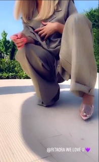 Luana Vjollca feet photo 3