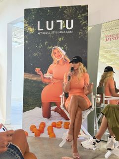 Luana Vjollca feet photo 2