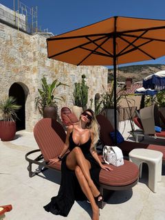Luana Vjollca feet photo 14