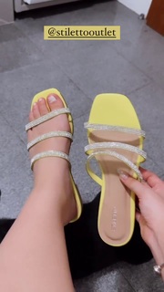 Luara Fonseca feet photo 3