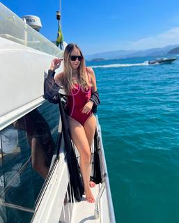 Luara Lugli feet photo 5