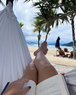 Luara Lugli feet photo 19