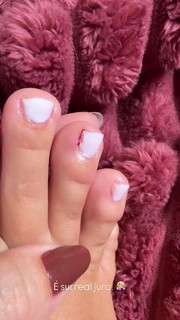 Luara Lugli feet photo 5