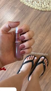 Luara Lugli feet photo 9