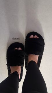 Luara Lugli feet photo 1