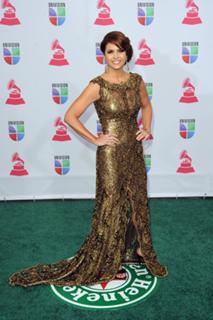 Lucero feet photo thumbnail