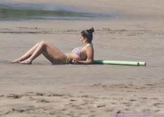Lucero feet photo thumbnail