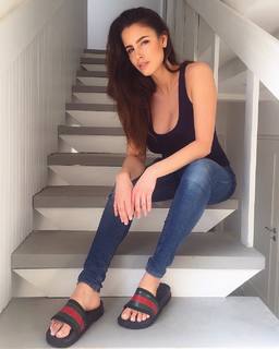 Lucia Javorceková feet photo thumbnail