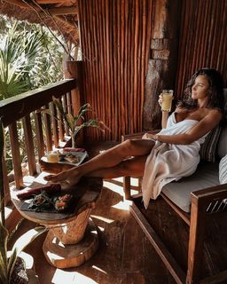 Lucia Javorceková feet photo thumbnail
