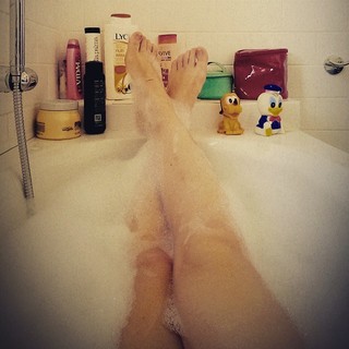 Lucia Ocone feet photo 6