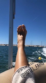 Luciana Abreu feet photo 12