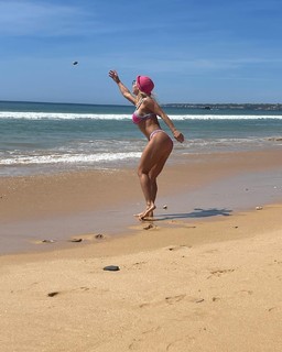 Luciana Abreu feet photo 10