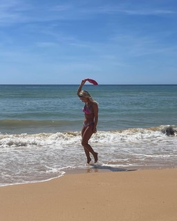 Luciana Abreu feet photo 9
