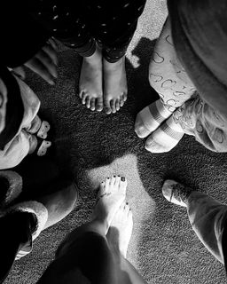 Luciana Abreu feet photo 8