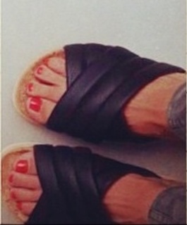 Luciana Aymar feet photo 8