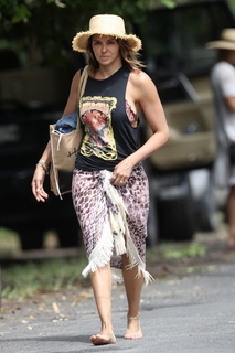 Luciana Barroso feet photo 2