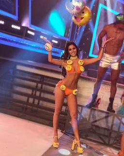 Luciana Fuster feet photo 1