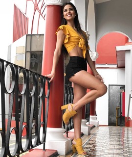 Luciana Fuster feet photo 16