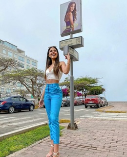 Luciana Fuster feet photo 3