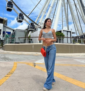 Luciana Fuster feet photo 10