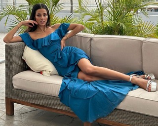 Luciana Fuster feet photo 1