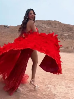 Luciana Fuster feet photo 5