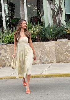 Luciana Fuster feet photo 6