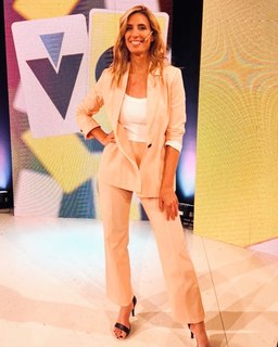 Luciana Geuna feet photo 3