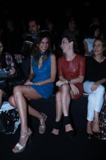 Luciana Gimenez feet photo thumbnail