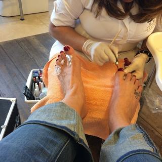 Luciana Gimenez feet photo thumbnail