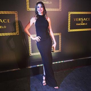 Luciana Gimenez feet photo thumbnail