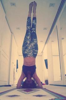 Luciana Gimenez feet photo thumbnail