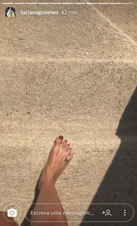 Luciana Gimenez feet photo thumbnail