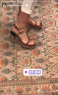 Luciana Gimenez feet photo thumbnail
